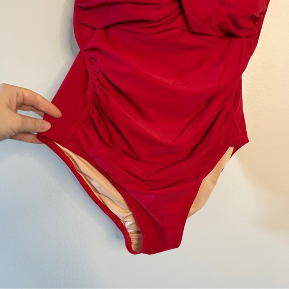 Shore Shapes red swimsuit one piece  built in bra padding womens sz 12 - Picture 5 of 10